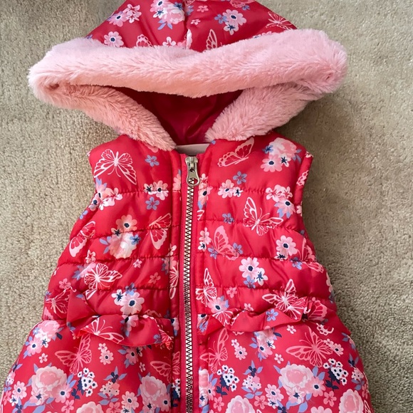 NWOT Little Lass Floral Pink Puffer Vest - Picture 5 of 5